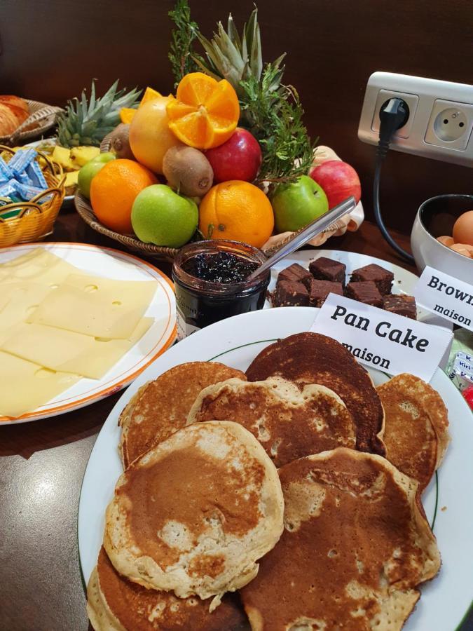 Contact Hotel Restaurant La Chaumiere Entre Orgeval Et Flins A13 Sortie 8 레뮈로 외부 사진