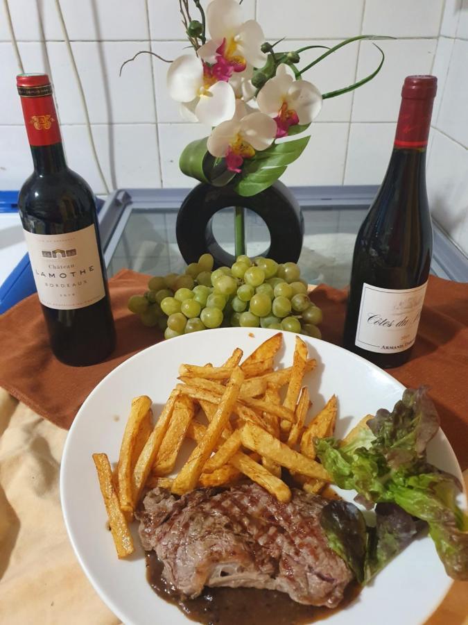 Contact Hotel Restaurant La Chaumiere Entre Orgeval Et Flins A13 Sortie 8 레뮈로 외부 사진
