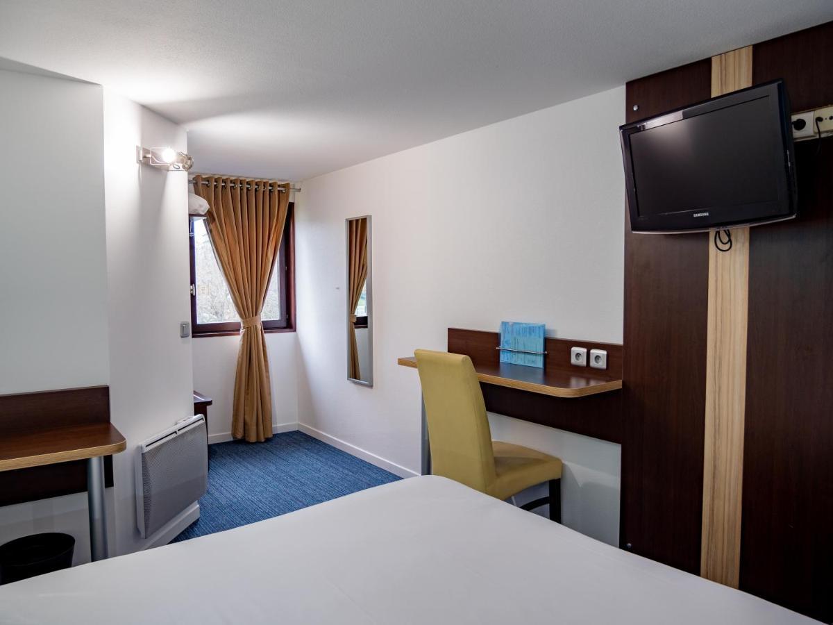 Contact Hotel Restaurant La Chaumiere Entre Orgeval Et Flins A13 Sortie 8 레뮈로 외부 사진