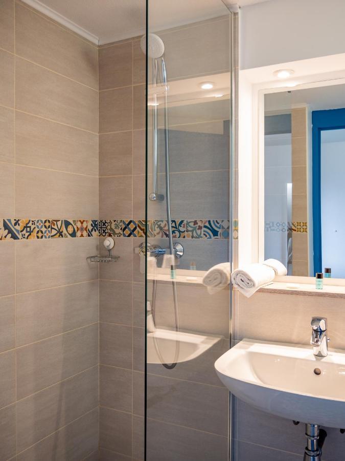 Contact Hotel Restaurant La Chaumiere Entre Orgeval Et Flins A13 Sortie 8 레뮈로 외부 사진