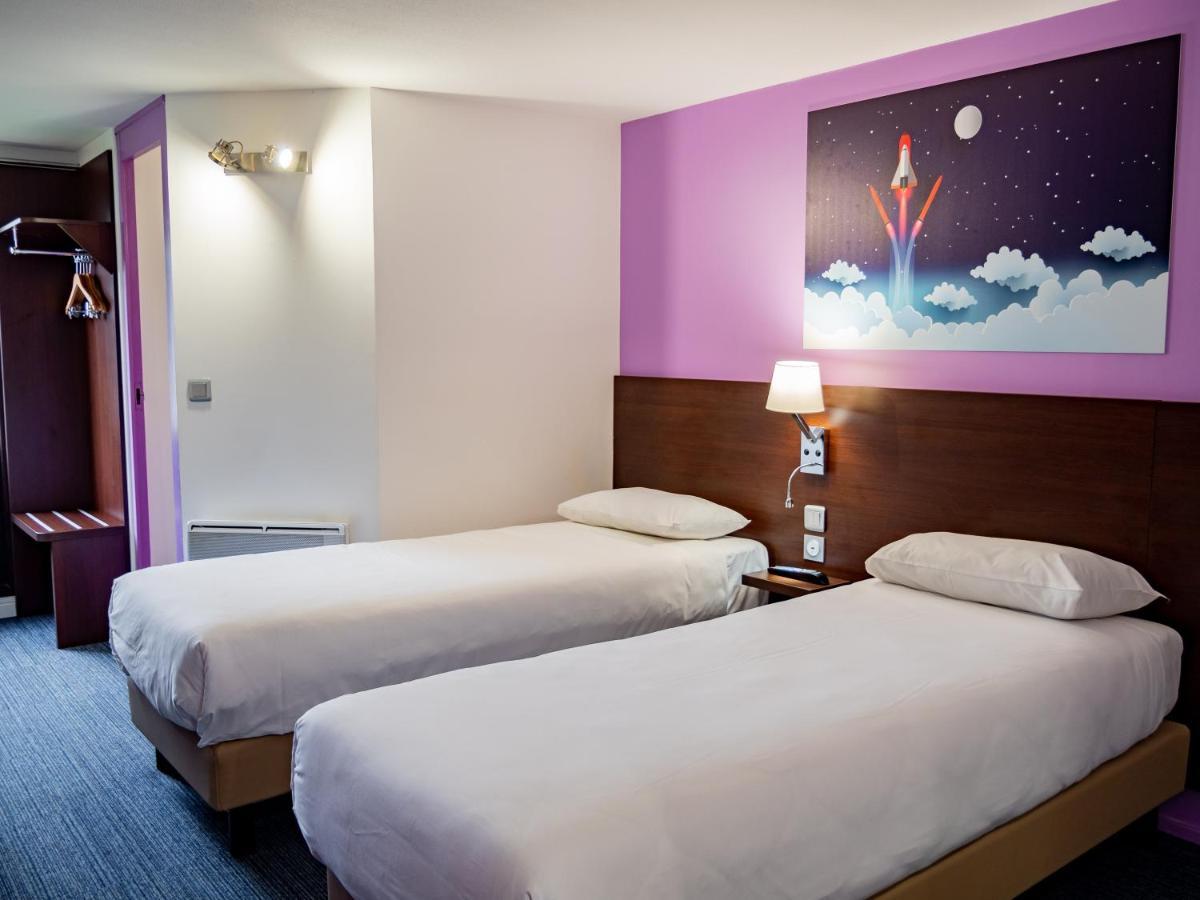 Contact Hotel Restaurant La Chaumiere Entre Orgeval Et Flins A13 Sortie 8 레뮈로 외부 사진