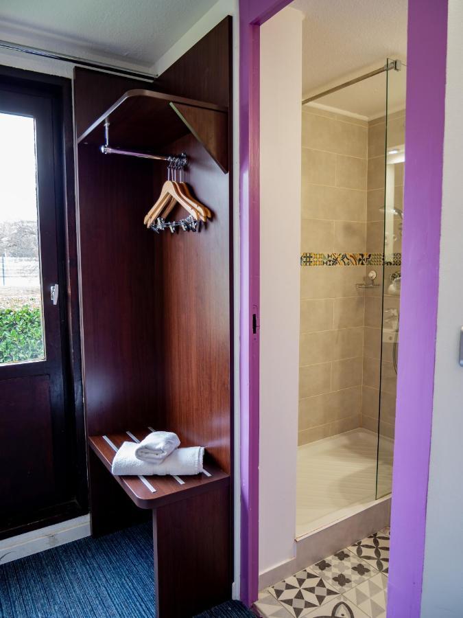 Contact Hotel Restaurant La Chaumiere Entre Orgeval Et Flins A13 Sortie 8 레뮈로 외부 사진