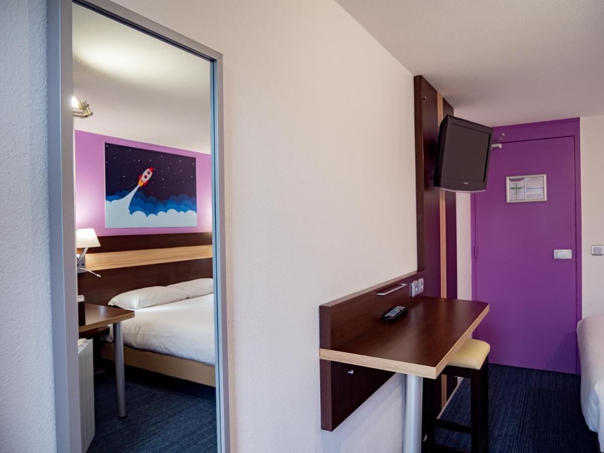 Contact Hotel Restaurant La Chaumiere Entre Orgeval Et Flins A13 Sortie 8 레뮈로 외부 사진