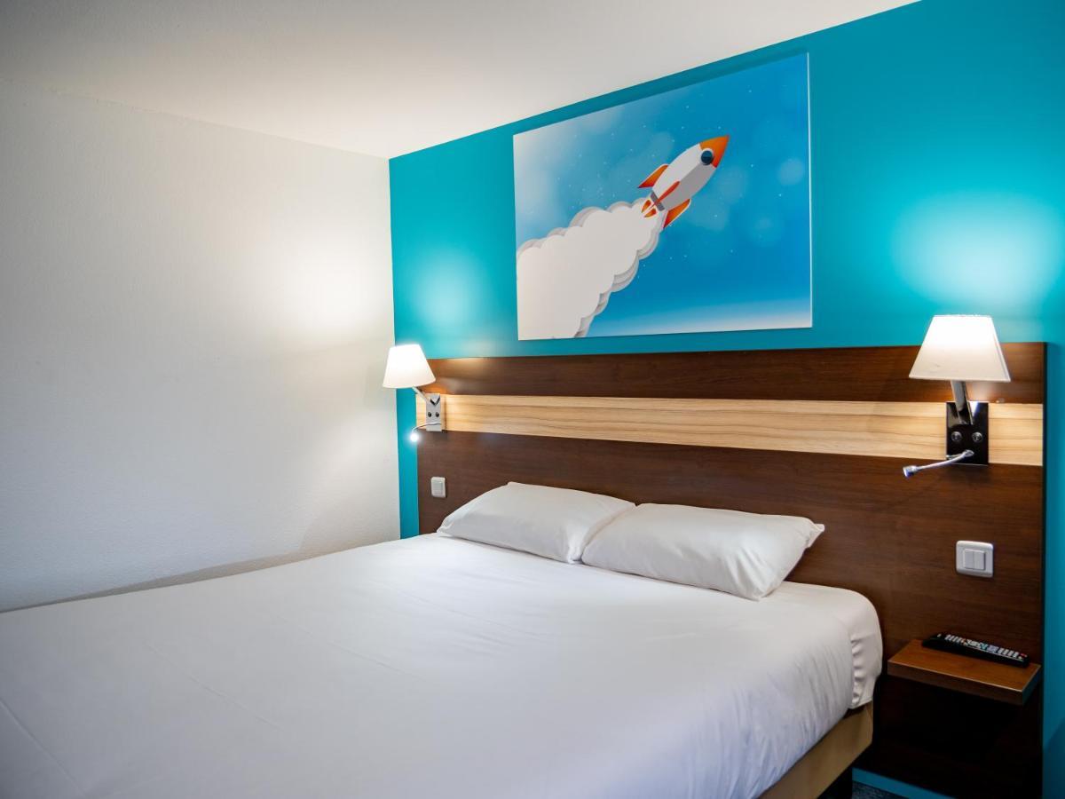 Contact Hotel Restaurant La Chaumiere Entre Orgeval Et Flins A13 Sortie 8 레뮈로 외부 사진