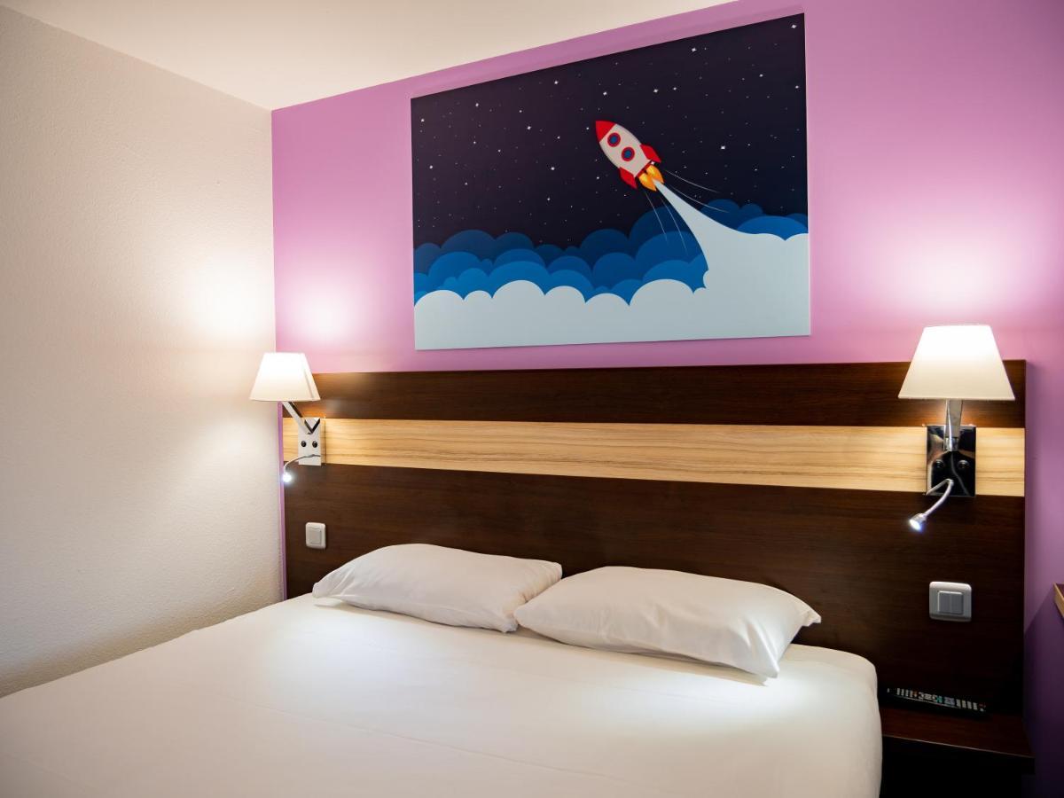 Contact Hotel Restaurant La Chaumiere Entre Orgeval Et Flins A13 Sortie 8 레뮈로 외부 사진