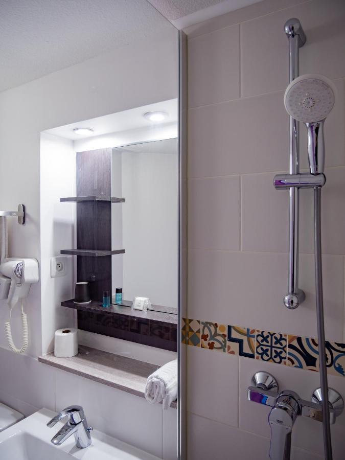 Contact Hotel Restaurant La Chaumiere Entre Orgeval Et Flins A13 Sortie 8 레뮈로 외부 사진