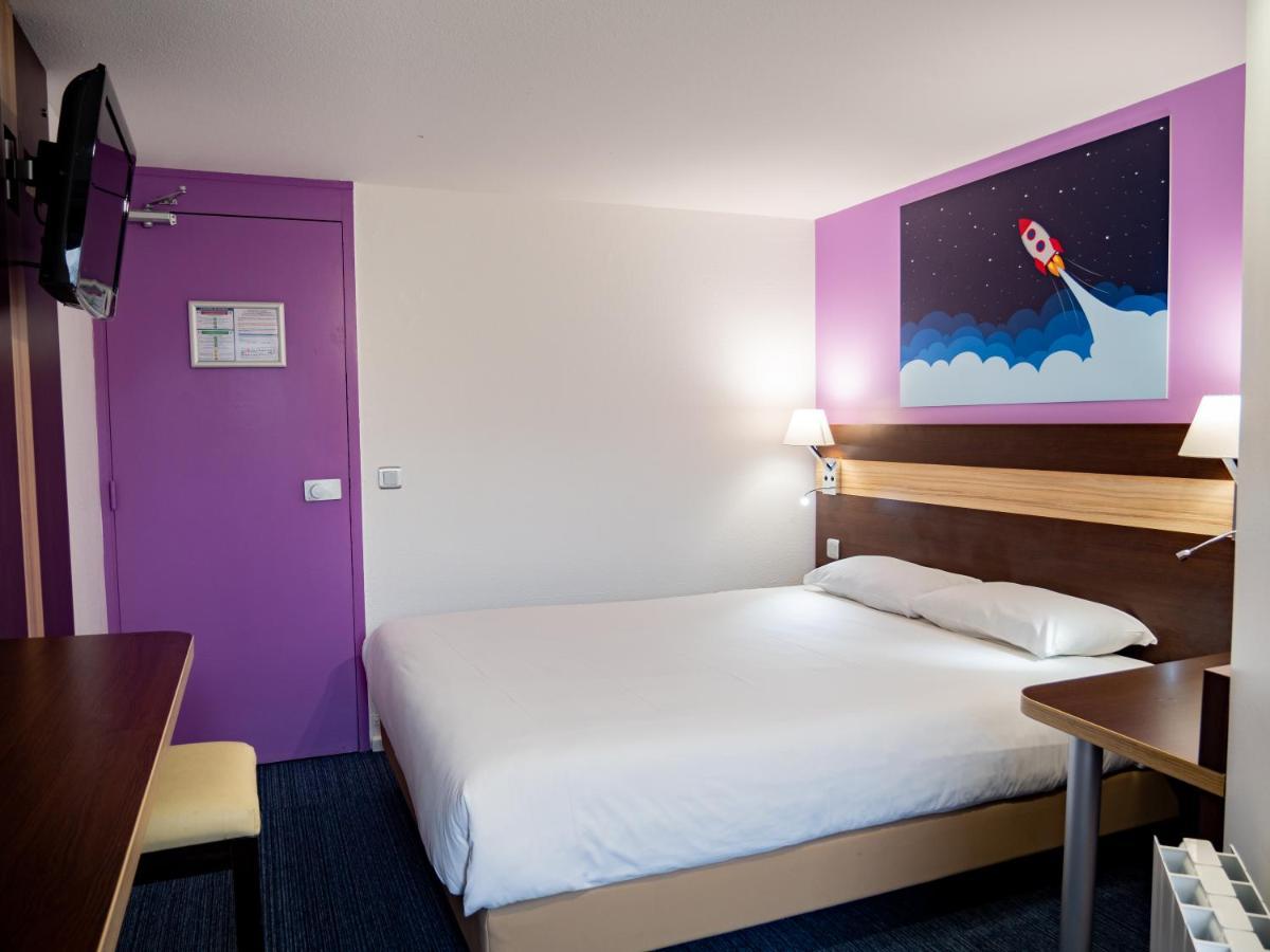 Contact Hotel Restaurant La Chaumiere Entre Orgeval Et Flins A13 Sortie 8 레뮈로 외부 사진
