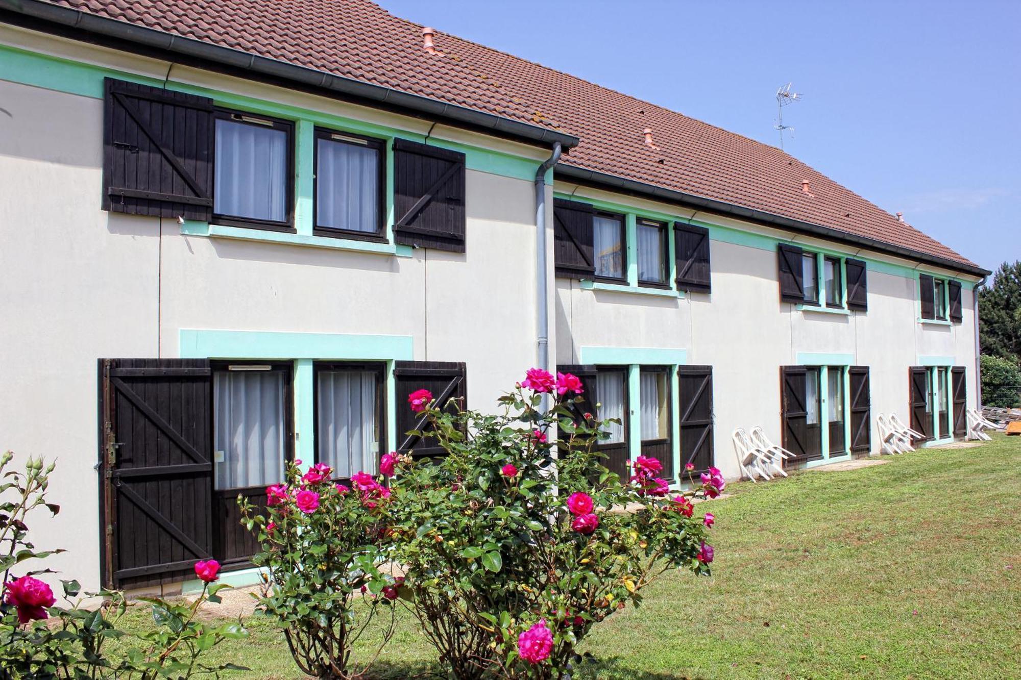 Contact Hotel Restaurant La Chaumiere Entre Orgeval Et Flins A13 Sortie 8 레뮈로 외부 사진
