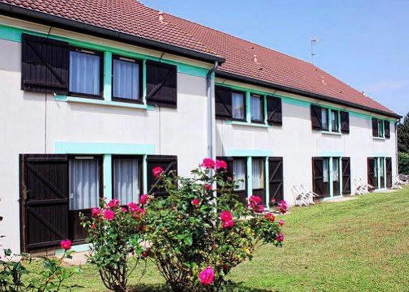 Contact Hotel Restaurant La Chaumiere Entre Orgeval Et Flins A13 Sortie 8 레뮈로 외부 사진